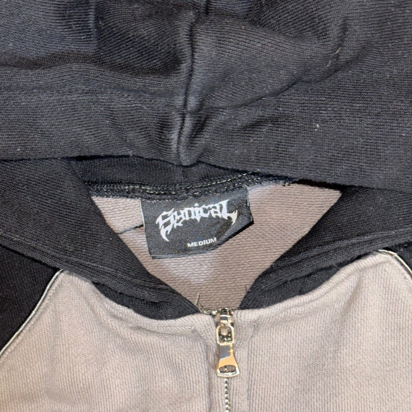 Synical Zip Hoodie - M